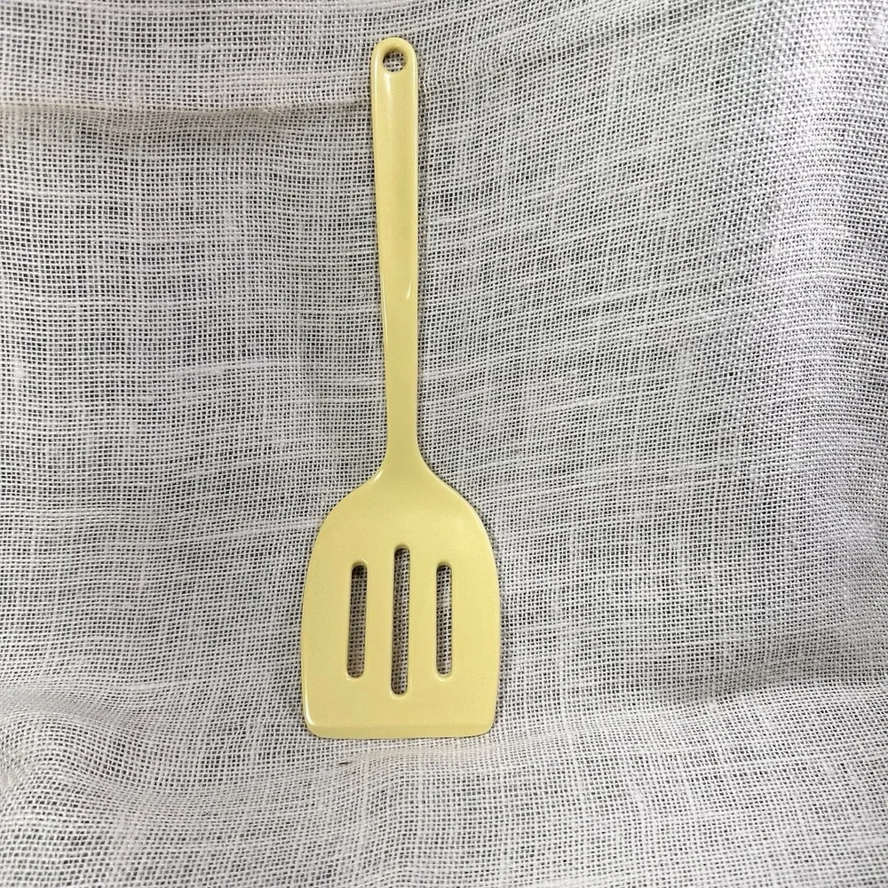 Vintage Trudeau Yellow Slotted‎ Spatula Mid Century Kitchen Utensil 1970s 2534